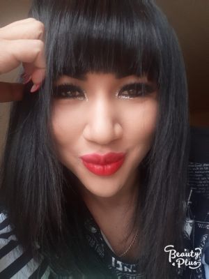 Трансексуалка Мая, 23 лет — госпожа со страпоном